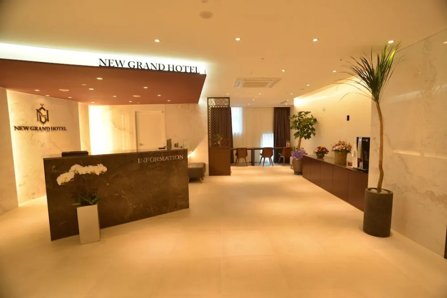New Grand Hotel