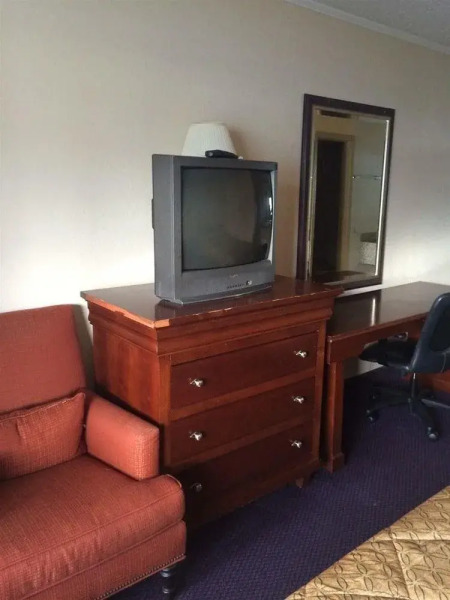 Econo Lodge Near Chippenham Hospital