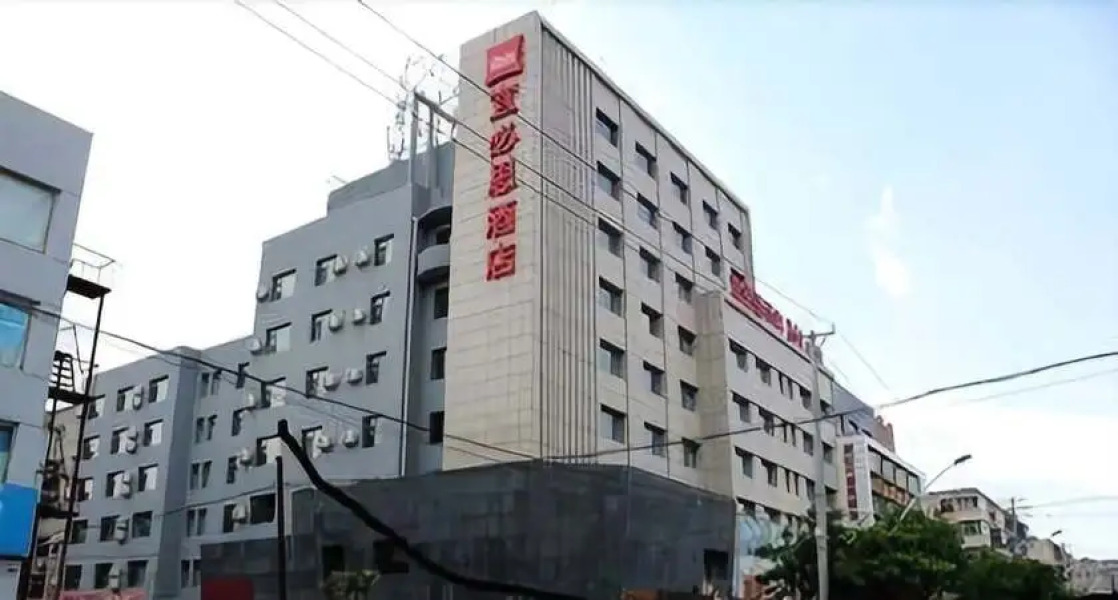 Ibis Jinzhou Yunfei Street
