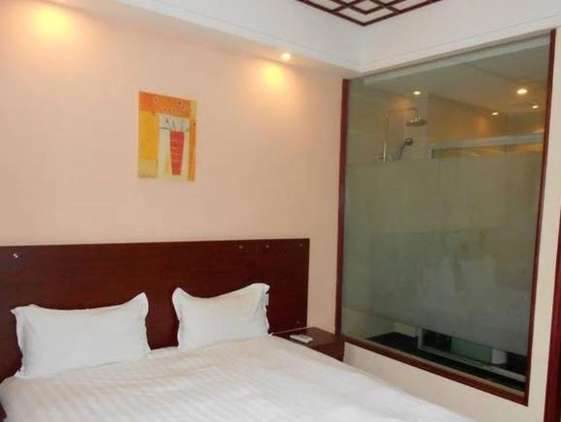 Ningbo Qingqishi Holiday Hotel