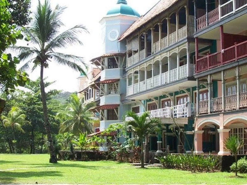 Kondominium Pantai Carita Utara 8330