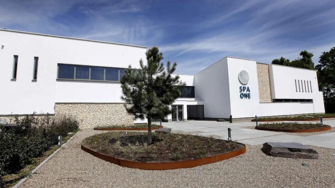 Albatros 12p in Oosterhout