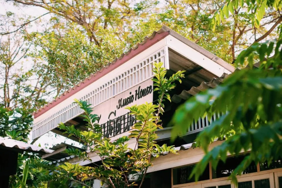 The Antique Riverside