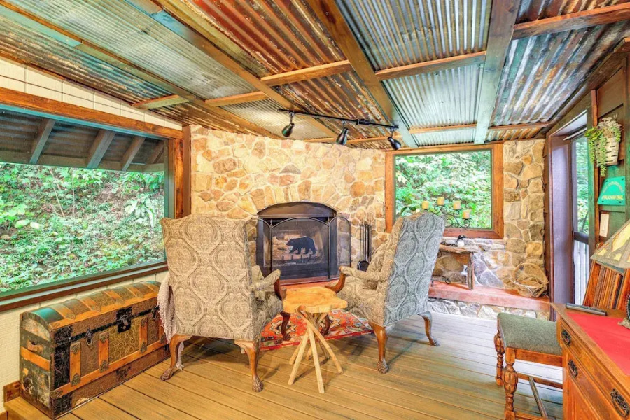 Dreamy Damascus Cabin ~ 1 Mi to Appalachian Trail
