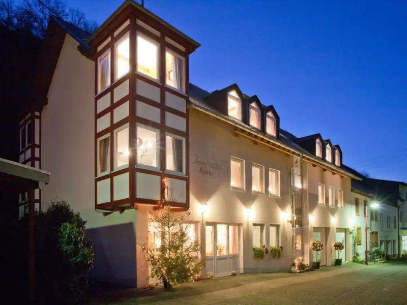 Weinhaus am Schieferfels