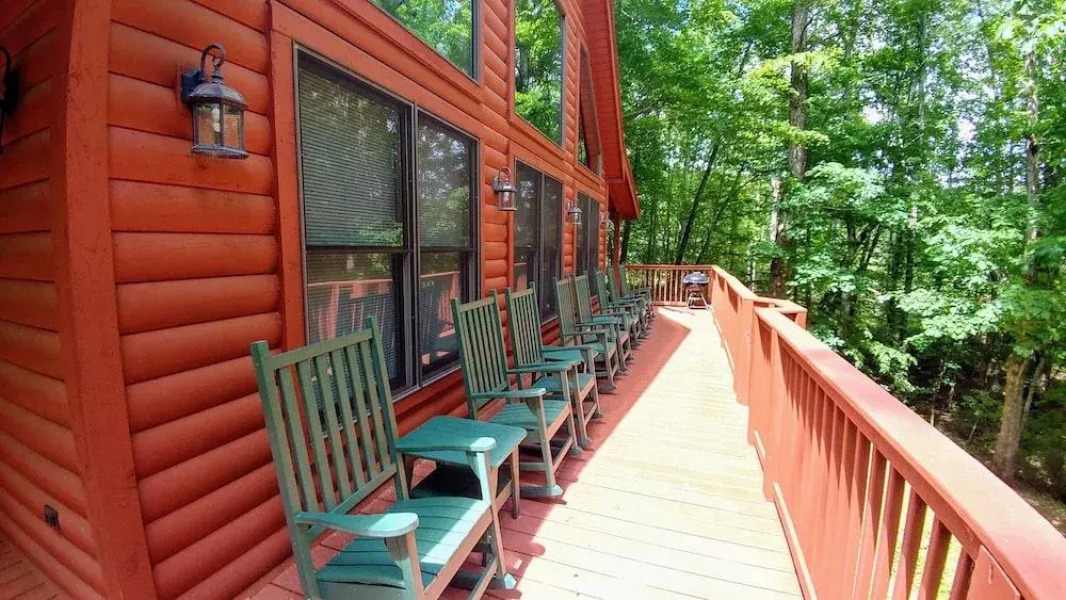 Tomahawk Lodge by RedAwning