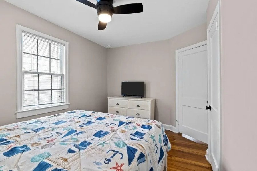 The Anchor Cottage 3 Bedroom Home by RedAwning