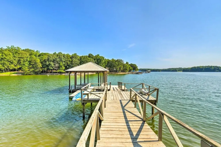 Quaint Lake Norman Home w/ Boat Dock + Grill!