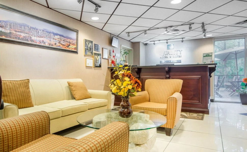 Quality Hotel & Suites Langley