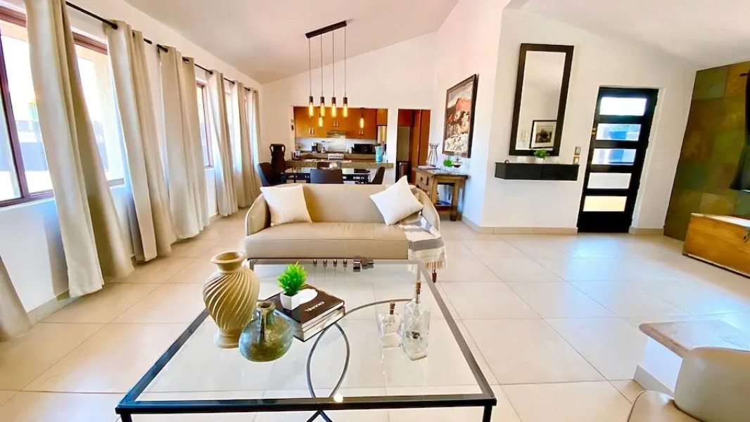 Ajijic Modern 1 Bedroom Home -walk To Everything -patio -gym -pickleball Court