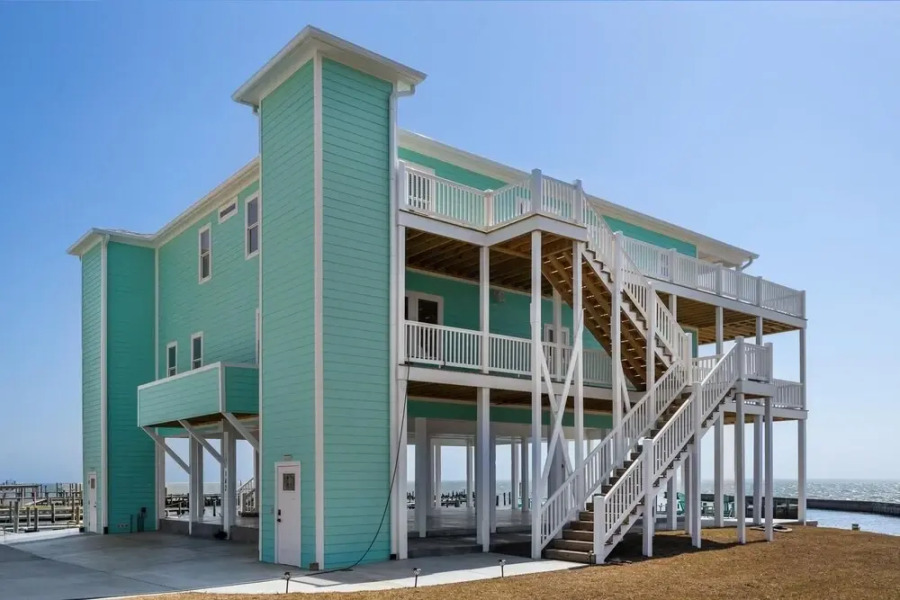 The Cape 3 Bedroom Condo by RedAwning