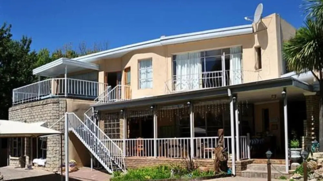 Woodpecker Guesthouse