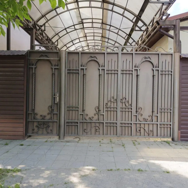 Коттедж на улице Кабардинская 117