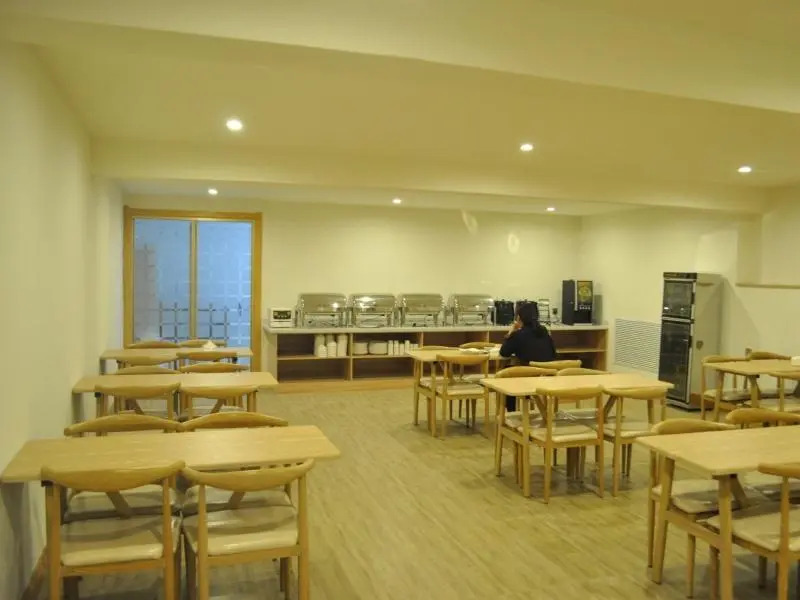 GreenTree Inn Lvliang Wenshui County People's Hospital