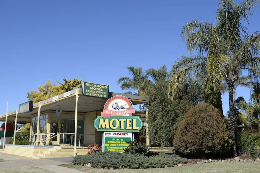 Billabong Motel