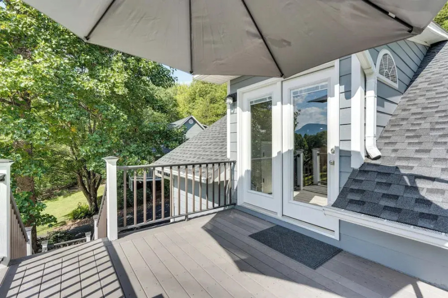 Young Harris Vacation Rental w/ Mountain Views!