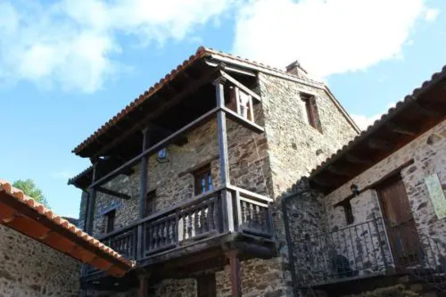 Casas Rurales La Forqueta y el Fontanal