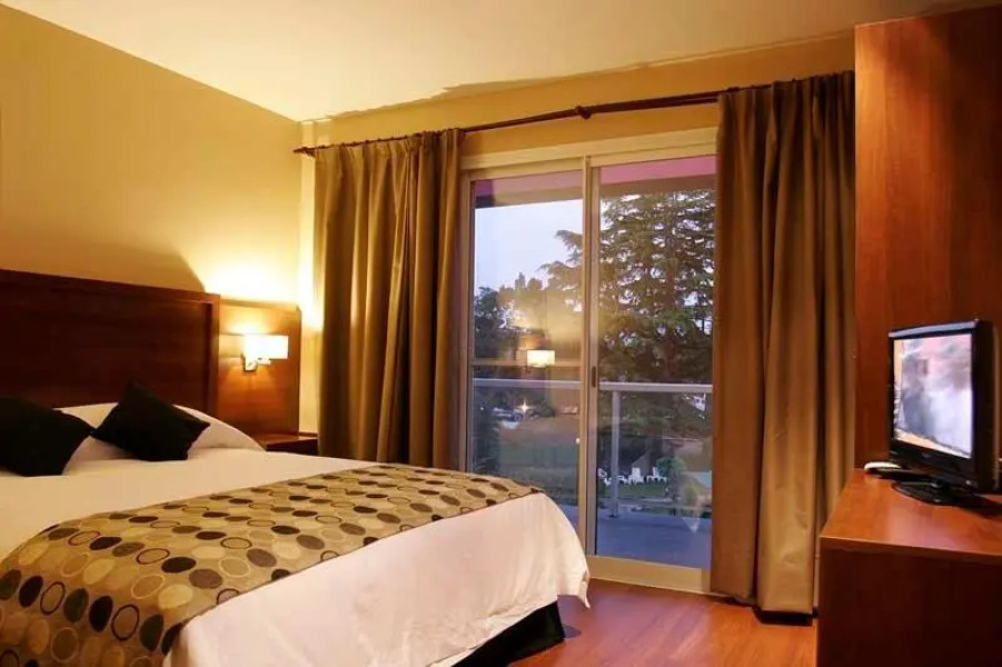 Hotel Sierra de los Padres