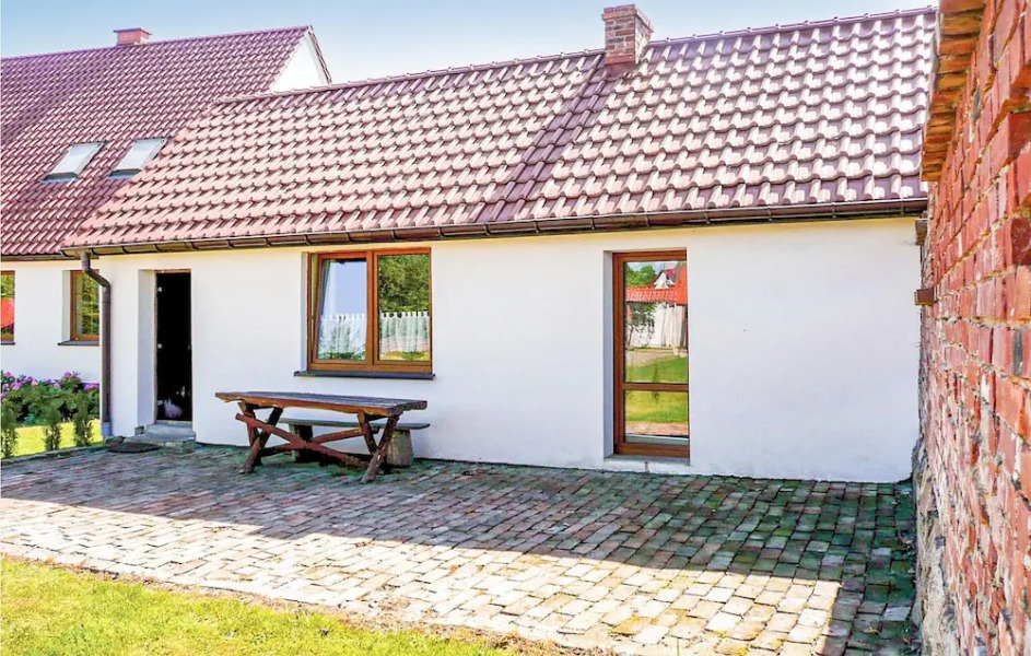 Stunning Home in Postomino With 1 Bedrooms and Wifi