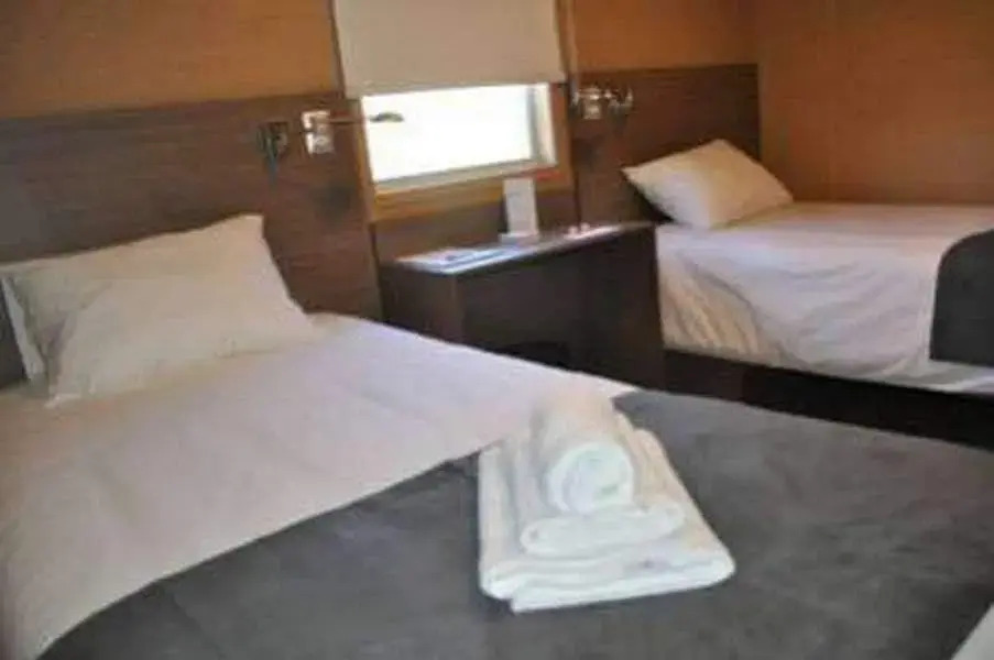 Tecno Fast Village Chillepin