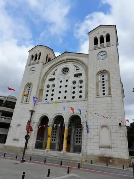 4seasons Near Airport