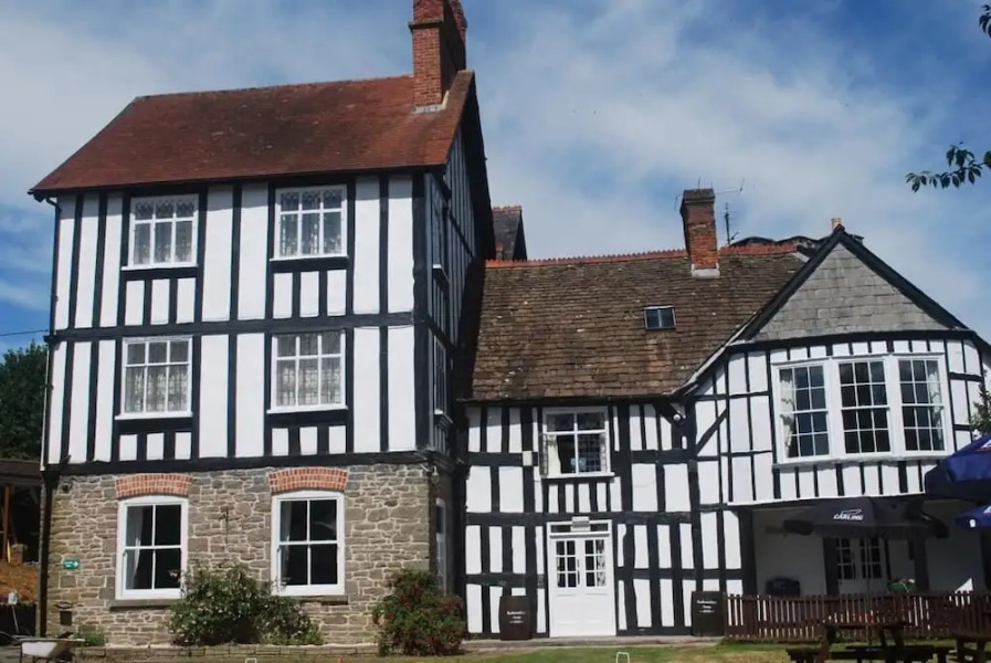 The Radnorshire Arms Hotel