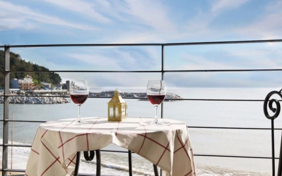 Yeongdeok Gaemitongkku Pension