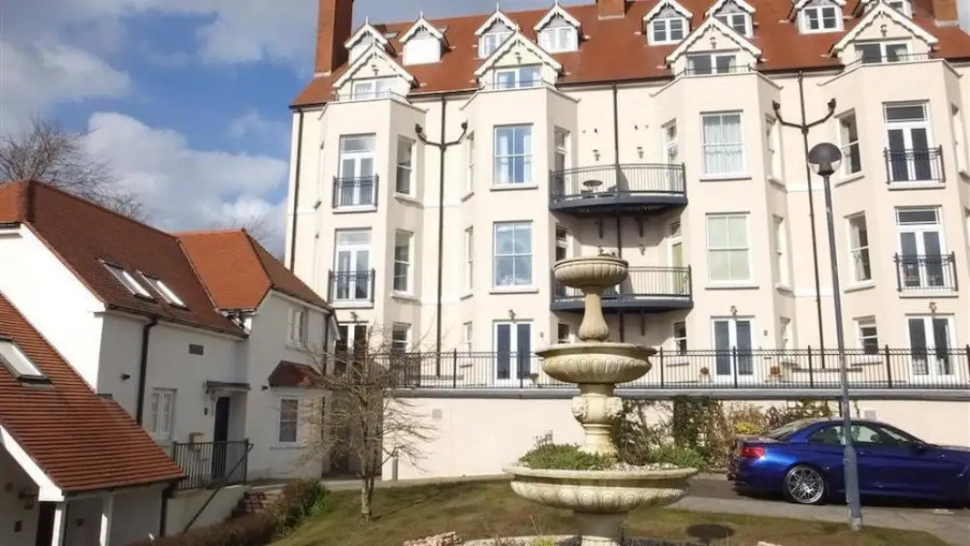 Cambrie - 25 Bryn Y Mor