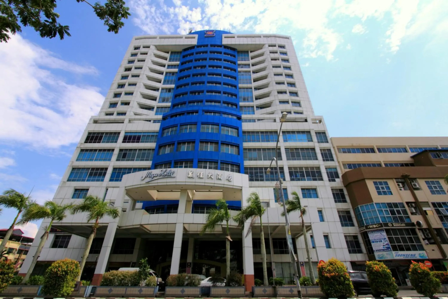 Mega Hotel