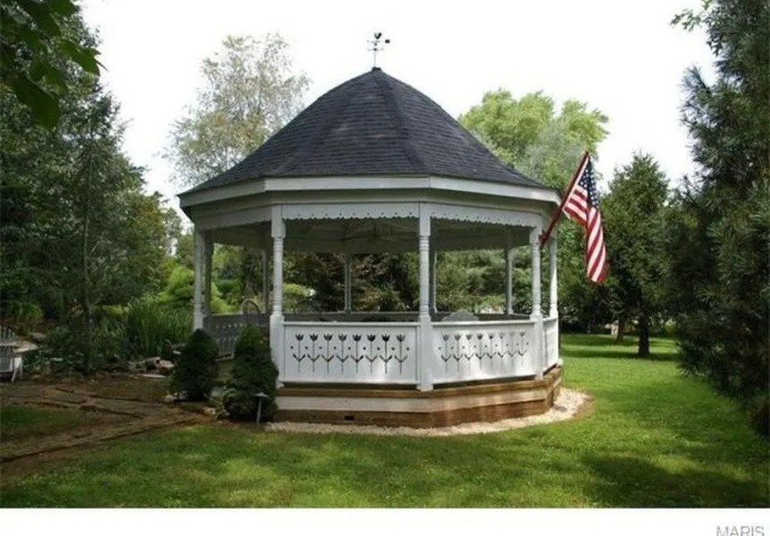 Old Caledonian Bed and Breakfast