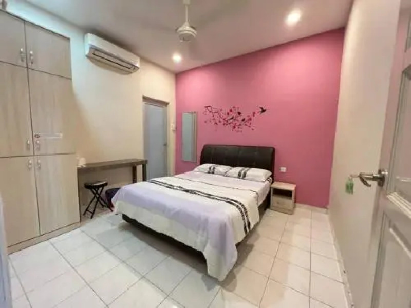 Jiaxin Homestay Putri Wangsa