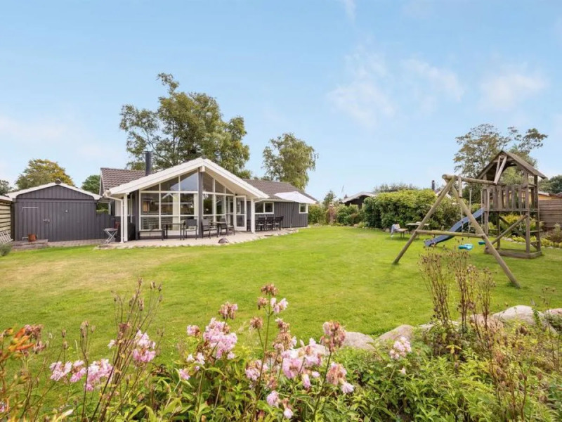 "Tashina" - 200m from the sea in Djursland and Mols