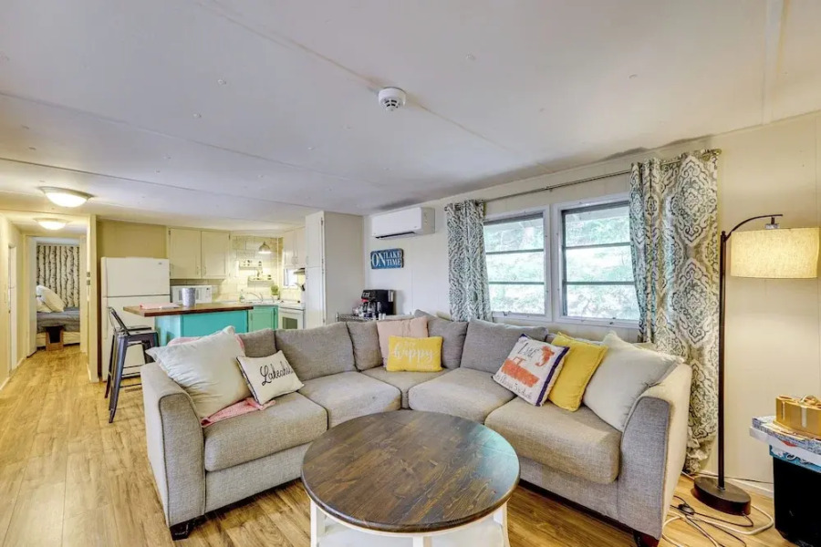 Lush Garfield Cabin w/ Community Pool & Lake!