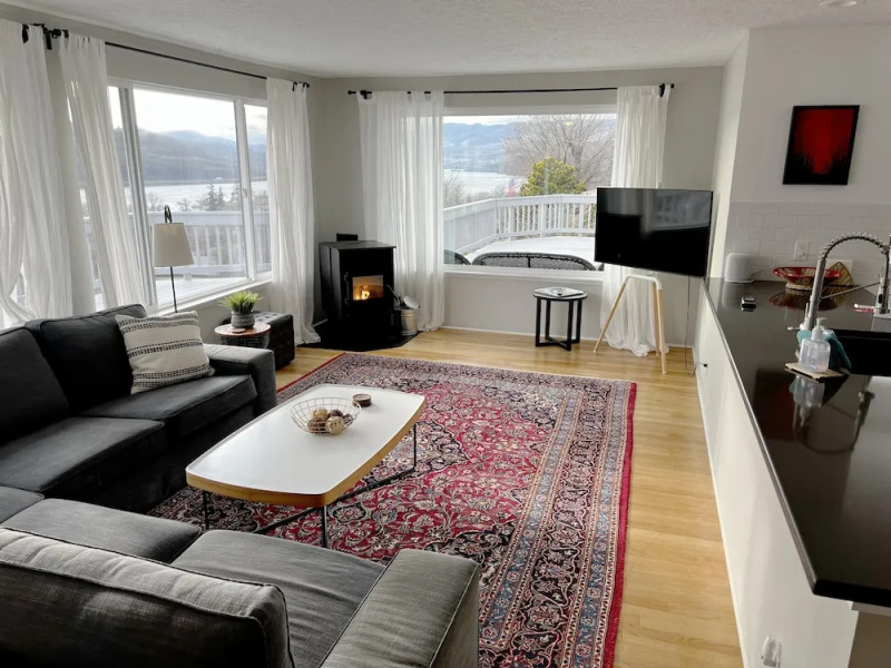 Point Lyle 3 Bedroom Home by RedAwning