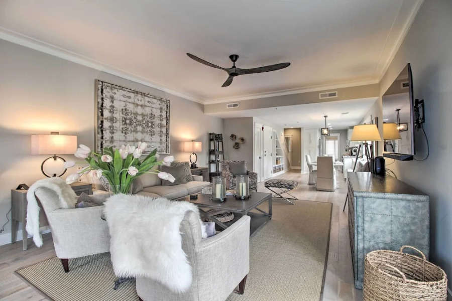 Pet-friendly Villa w/ Balcony in Bluffton!