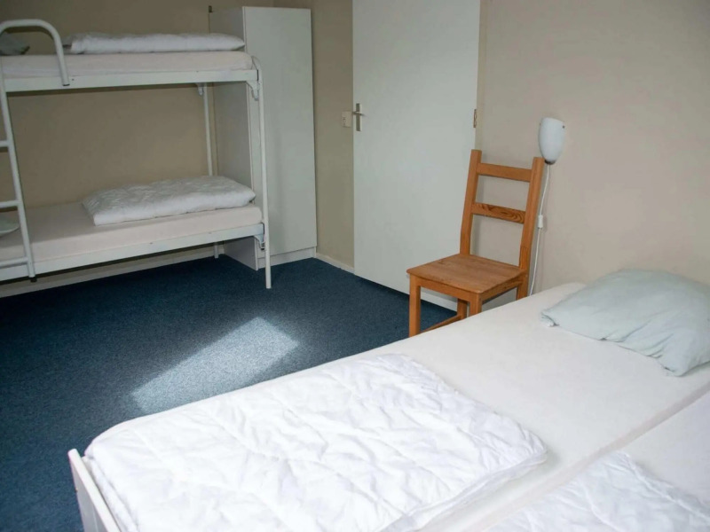 Spacious villa with sauna and hot tub, in a holiday park near a National Park