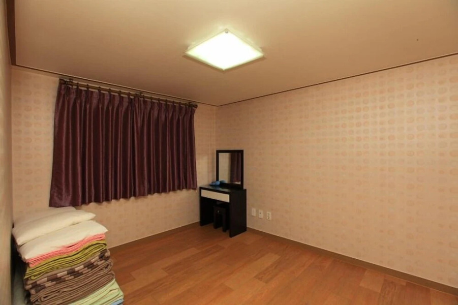 Hwangto-green Village