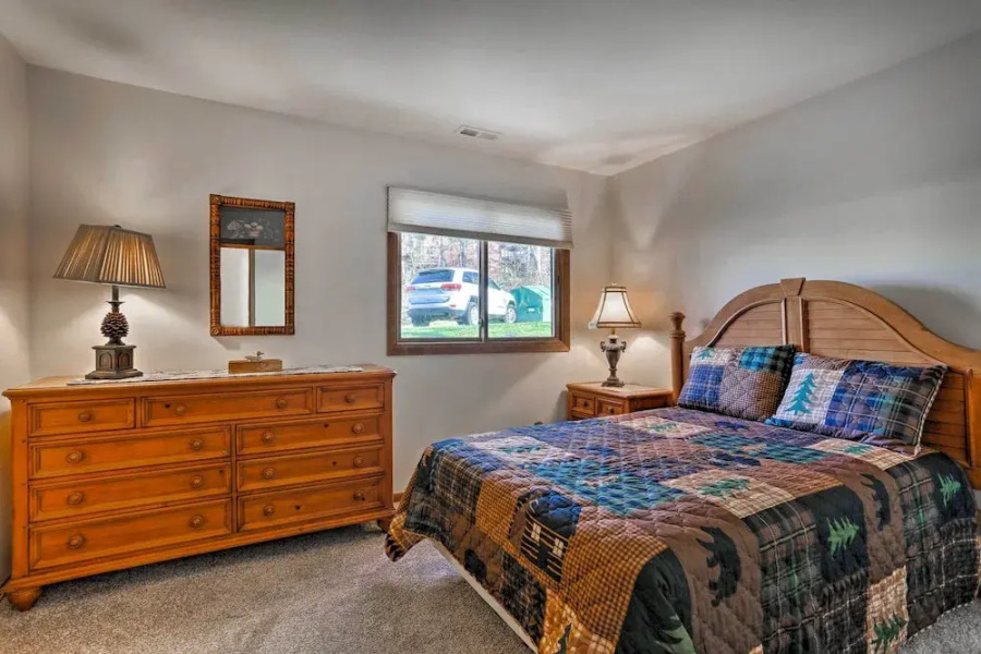 Vernon Township Condo Near Golfing + Skiing!