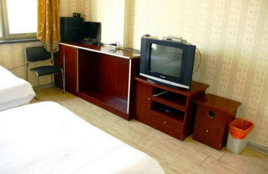 Baotou Jinyitong Hotel