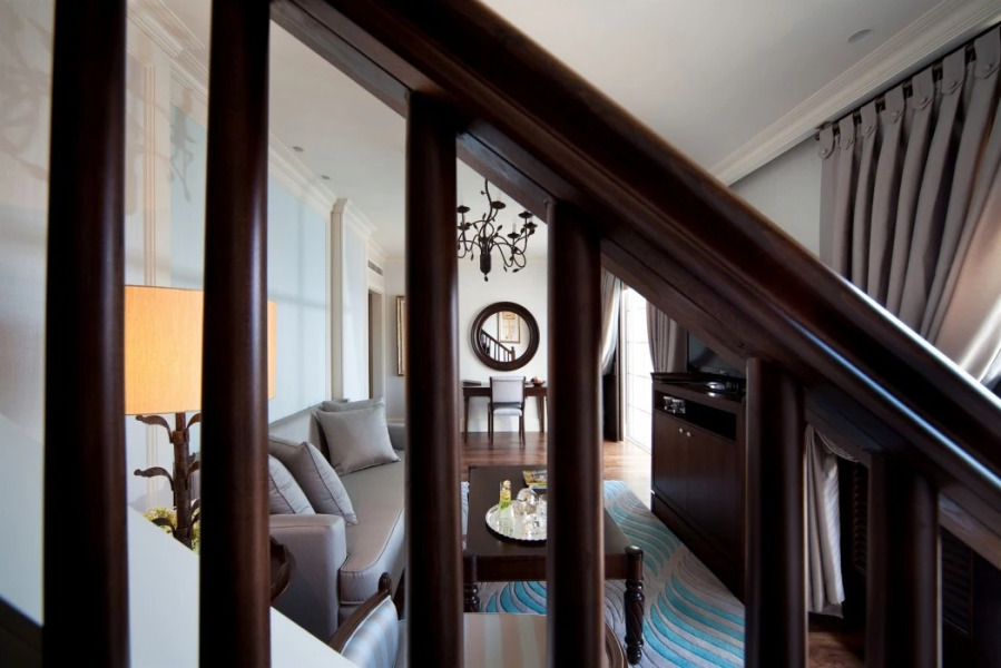 Angels Peninsula Hotel