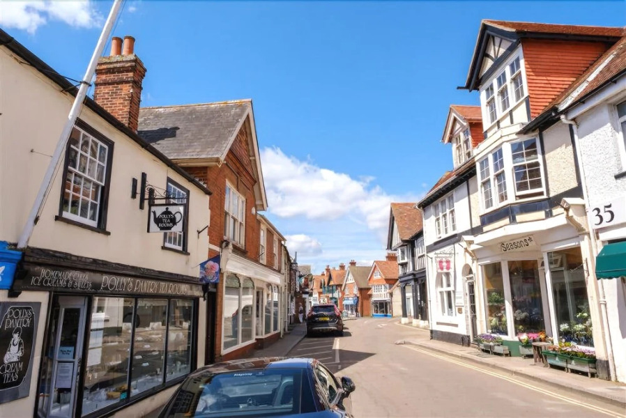 Milford On Sea Detached Bungalow