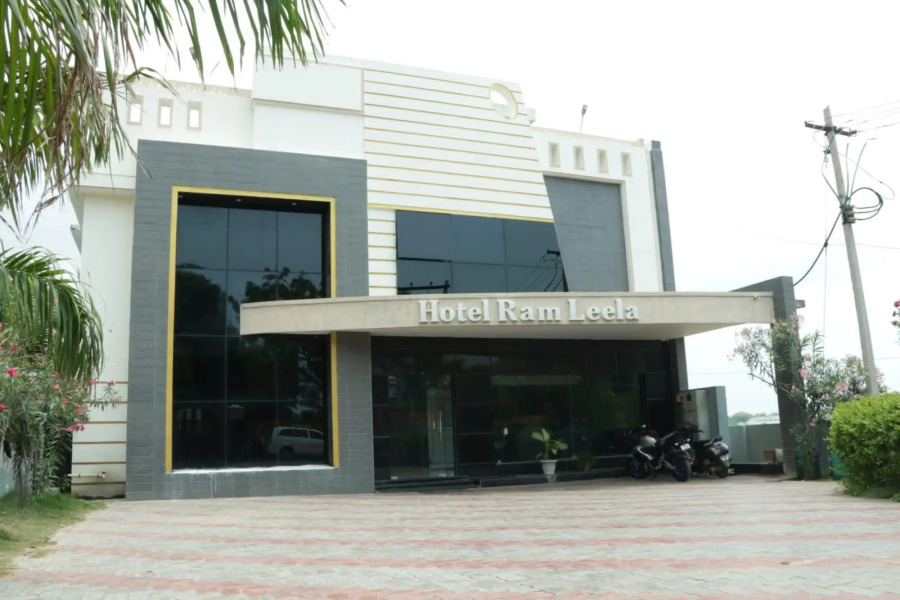 OYO 19821 Hotel Ram Leela