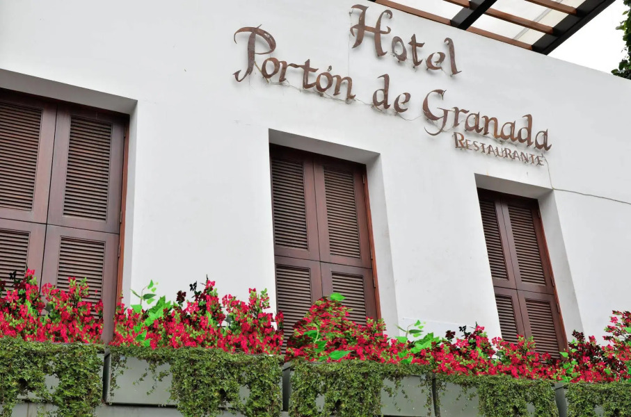 Hotel Portón De Granada