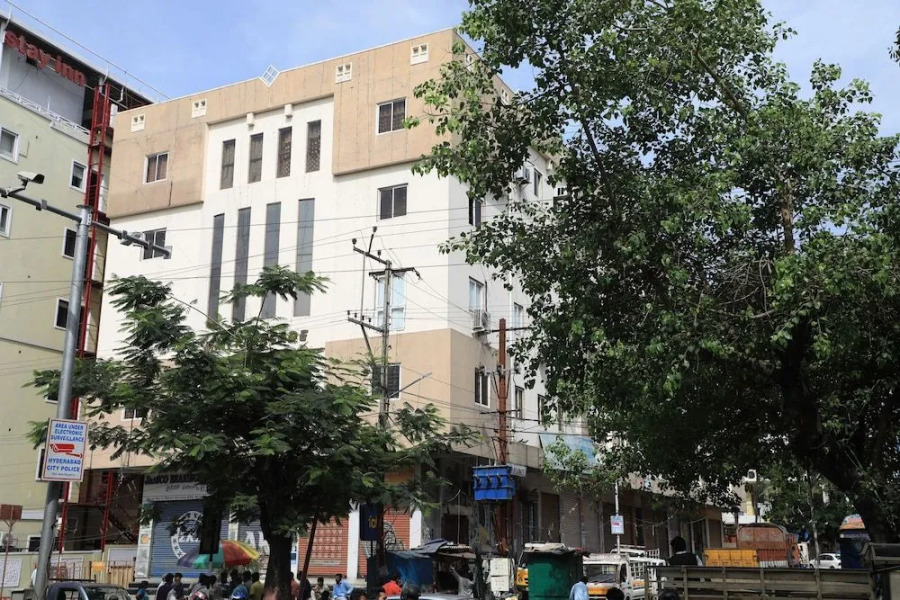 OYO 15140 Hotel Priya Residency