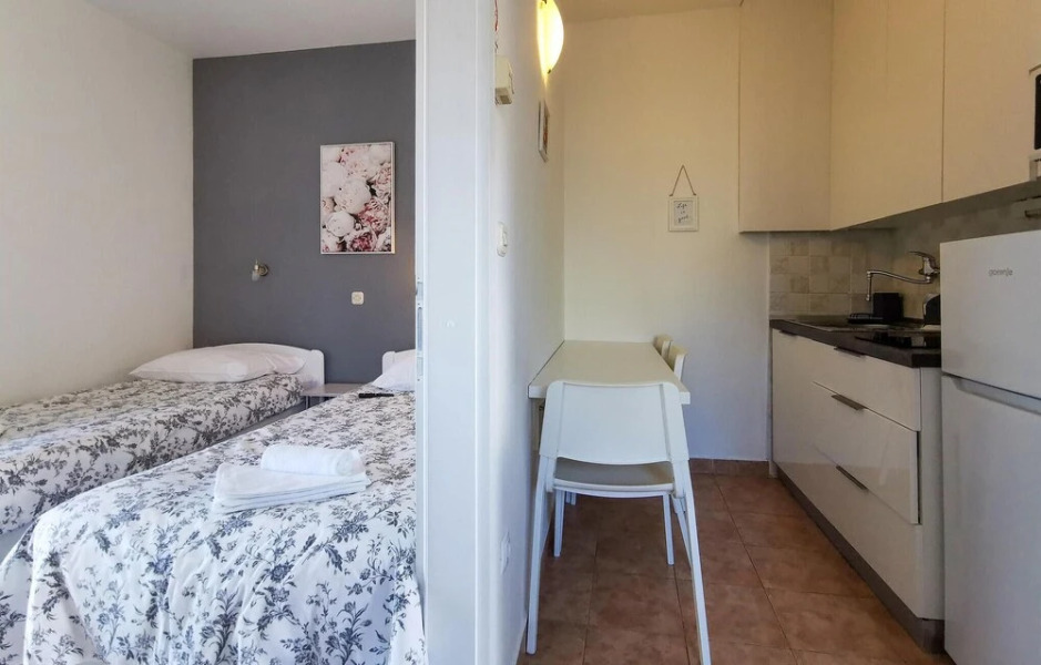 Stunning Apartment in Matulji With 1 Bedrooms, Wifi and Outdoor Swimming Pool