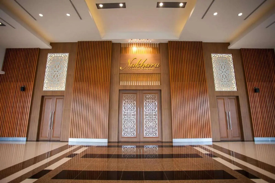 Royal Nakhara Hotel