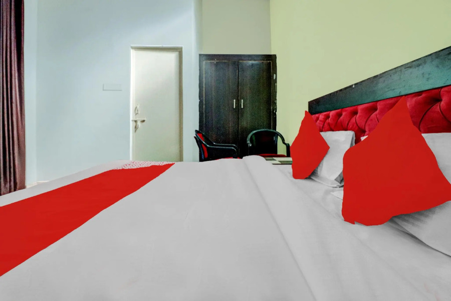 OYO 74957 Hotal Niwari House