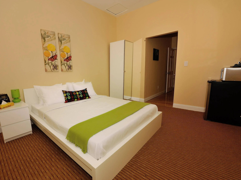 Midwood Suites Brooklyn