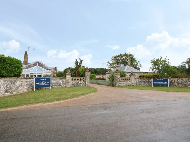 32 Lake View, Norwich