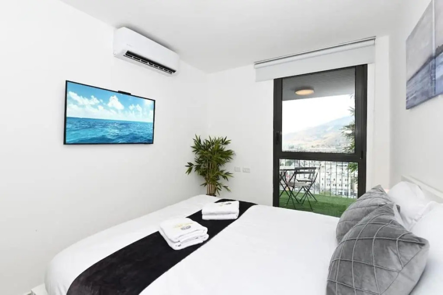 L.T.D- MY VIEW. 2 bedroom apartment by the lake.